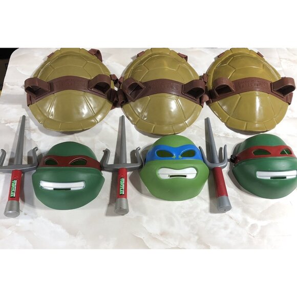Vtg 9pc Grouping TMNT  Teenage Mutant Ninja Turtles Hard Shell Hard Masks Swords - Picture 1 of 12